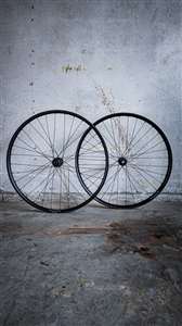 COPPIA DI RUOTE DUKE FURY STAR / DT SWISS 350 CL