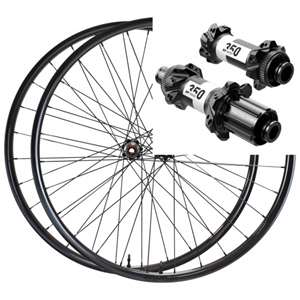 COPPIA DI RUOTE DUKE LUCKY JACK SLS4 28 - 26 / DT SWISS 350 CL SP HG